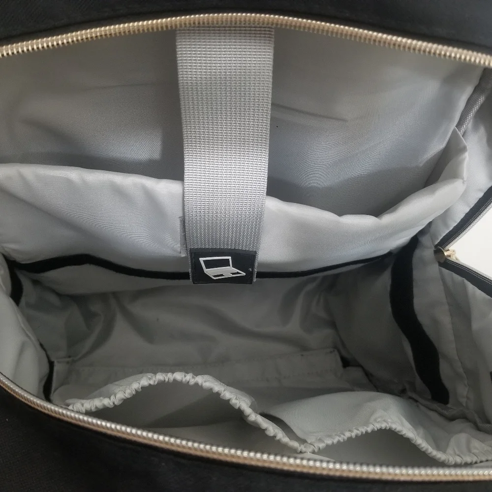 VGUC intricate laptop-friendly backpack w matching lunchbag - Picture 13 of 13